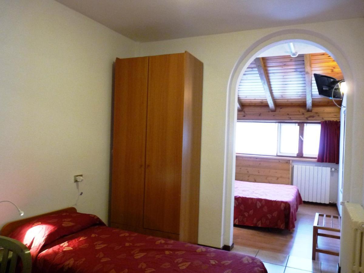Hotel La Rosa تيجليو المظهر الخارجي الصورة