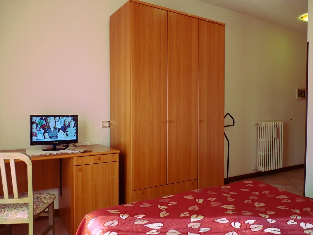 Hotel La Rosa تيجليو المظهر الخارجي الصورة