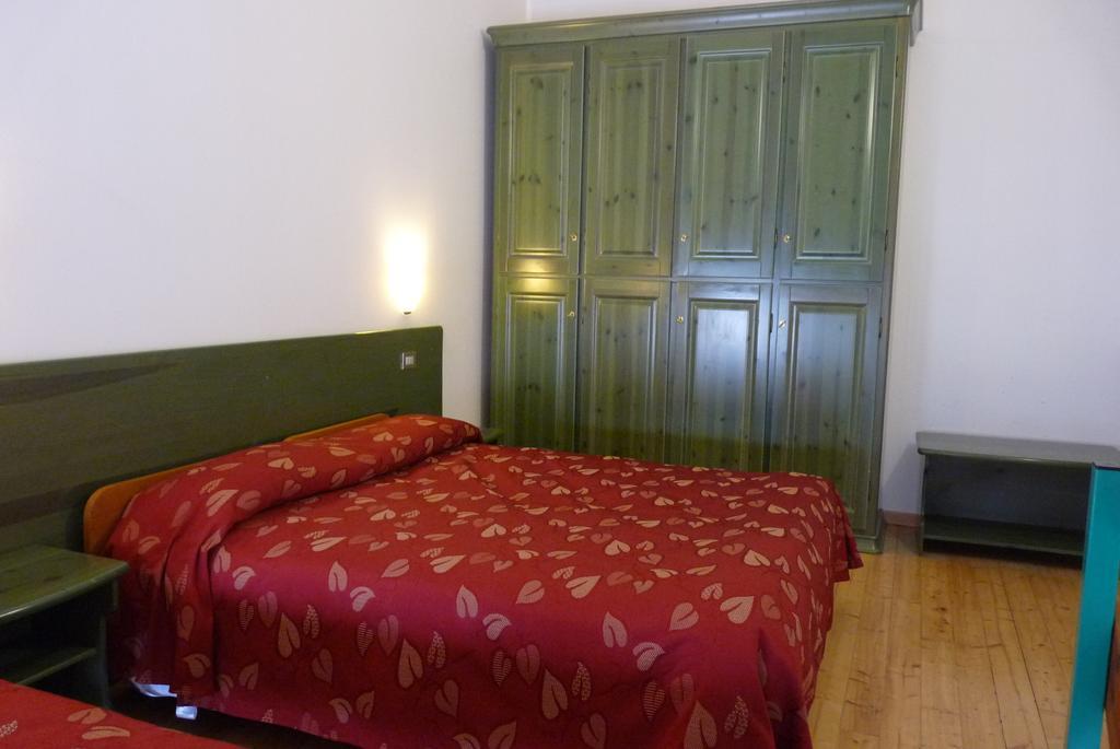 Hotel La Rosa تيجليو المظهر الخارجي الصورة