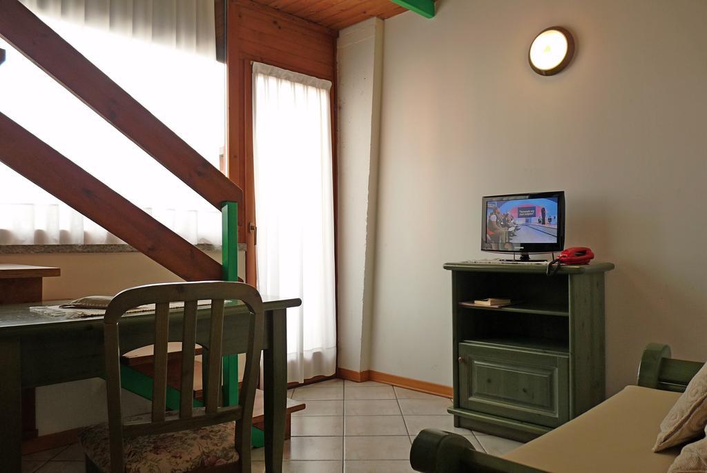 Hotel La Rosa تيجليو المظهر الخارجي الصورة