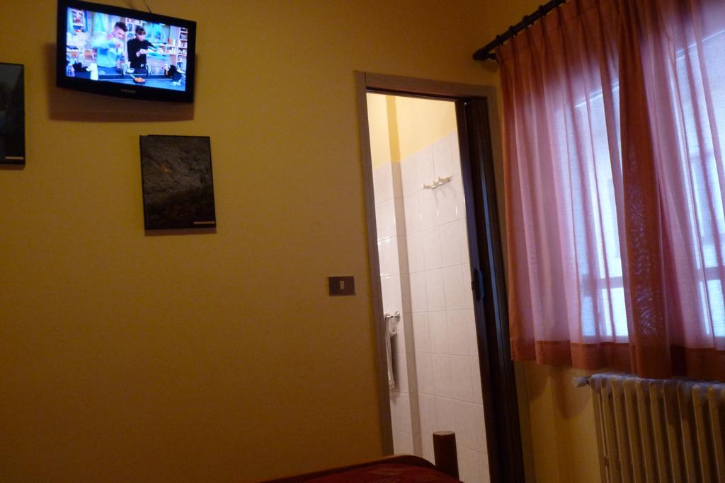 Hotel La Rosa تيجليو المظهر الخارجي الصورة