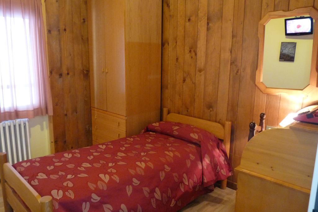 Hotel La Rosa تيجليو المظهر الخارجي الصورة